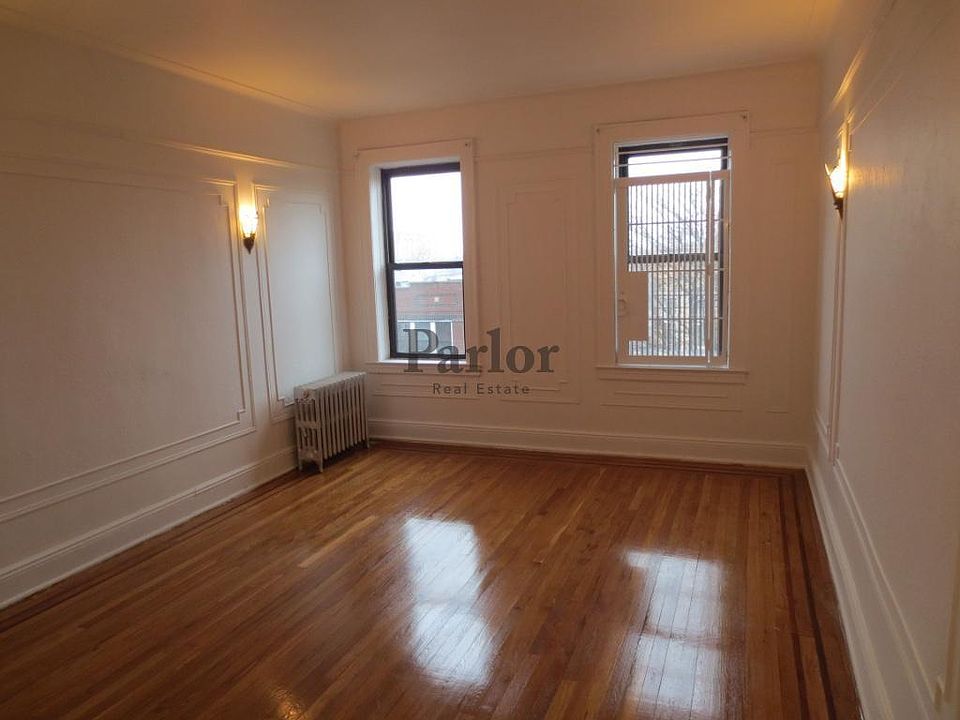 2nd image of 1842 Summerfield St APT C5
