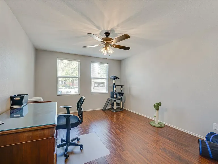 605 Cottondale Ln — Photo 19