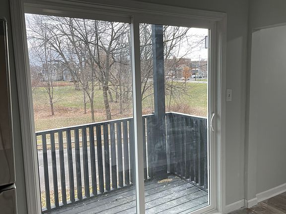 5th image of 839 S Wilbur Ave #1