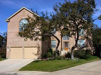 2nd image of 2607 Rogers Cir