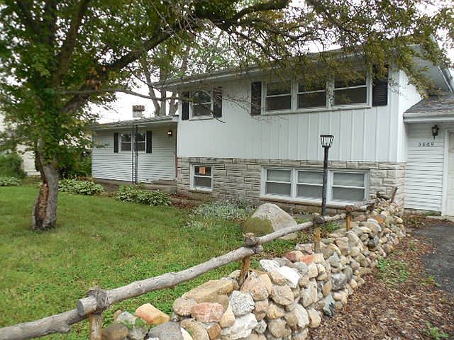 1st image of 3809 E Lakeview Dr
