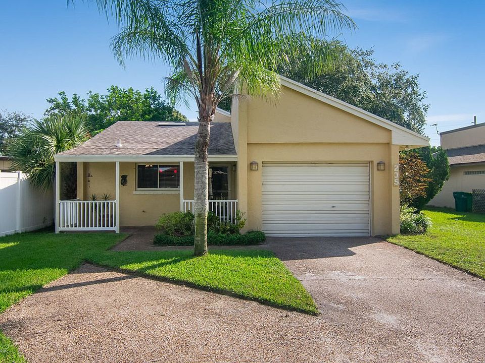 1st image of 235 Applewood Cir