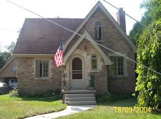 715 Fredonia Ave, Fredonia, WI 53021