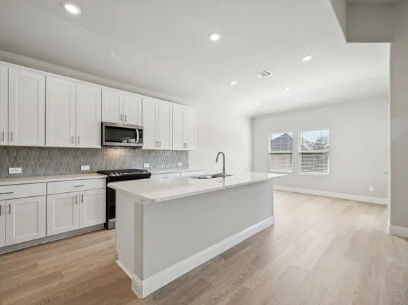4026 Granbury Dr, Farmersville, TX 75442