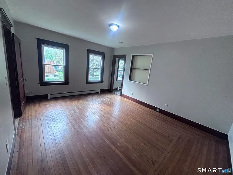 32-34 Linnell St #34 — Photo 13