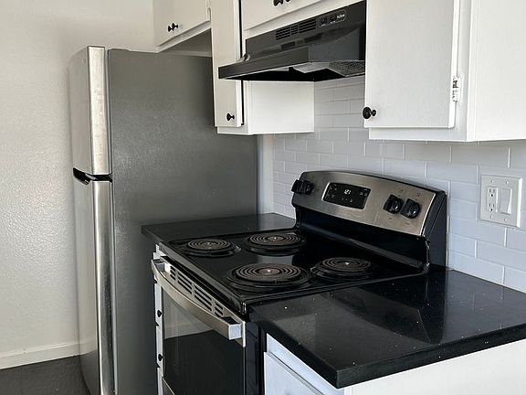 4th image of 4336 Ventura Canyon Ave Unit 12