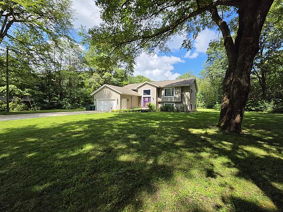3rd image of 2468 E Michillinda Rd