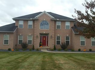 51 Blue Bonnet Dr, Heath, OH 43056