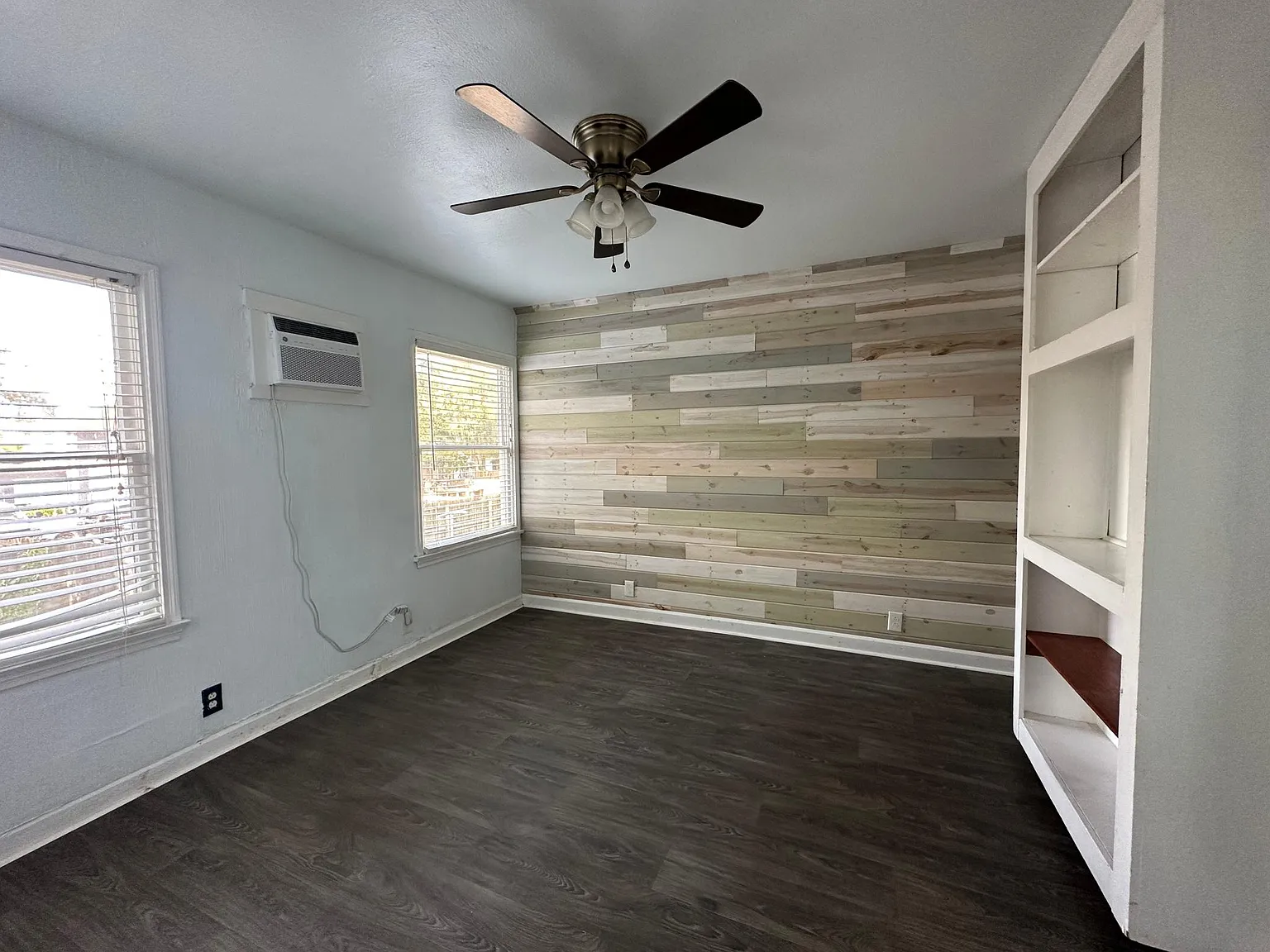 Studio, 600 sqft, $900 — Photo 3