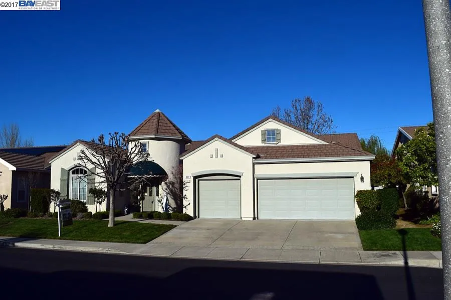 443 Tayberry Ln photo 1