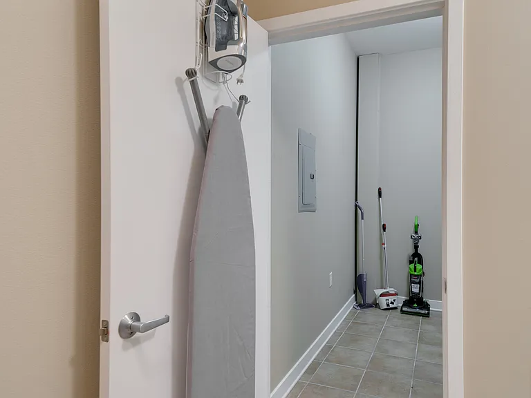 515 E Capitol Ave #303 — Photo 3