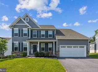 8 Wakefield Dr, Coatesville, PA 19320