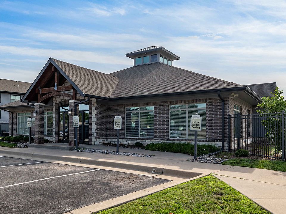Inwood Crossings Apartments Leasing Office _ Schedule Your Tour in Wichita, KS