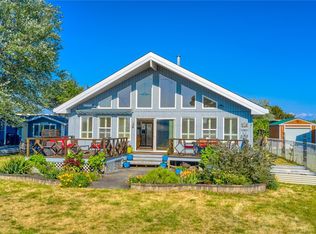 730 Walters Ln, Point Roberts, WA 98281