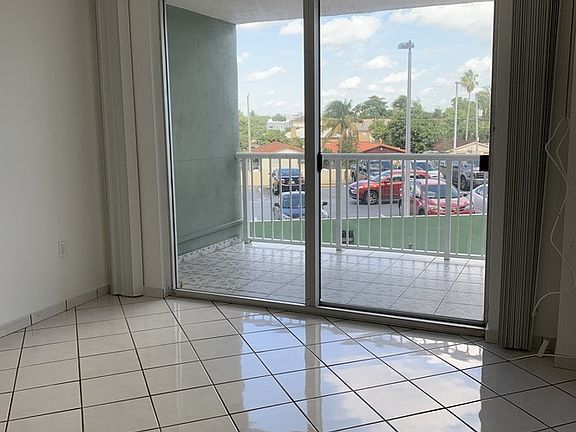 2nd image of 1800 NW 24th Ave APT 306