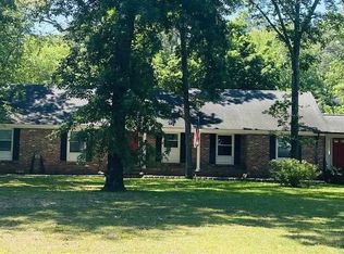 376 Brookwood Dr, Hartsville, SC 29550
