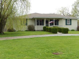 424B Cook Ave, Jonesboro, IL 62952