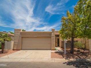 11115 N 82nd Ln, Peoria, AZ 85345