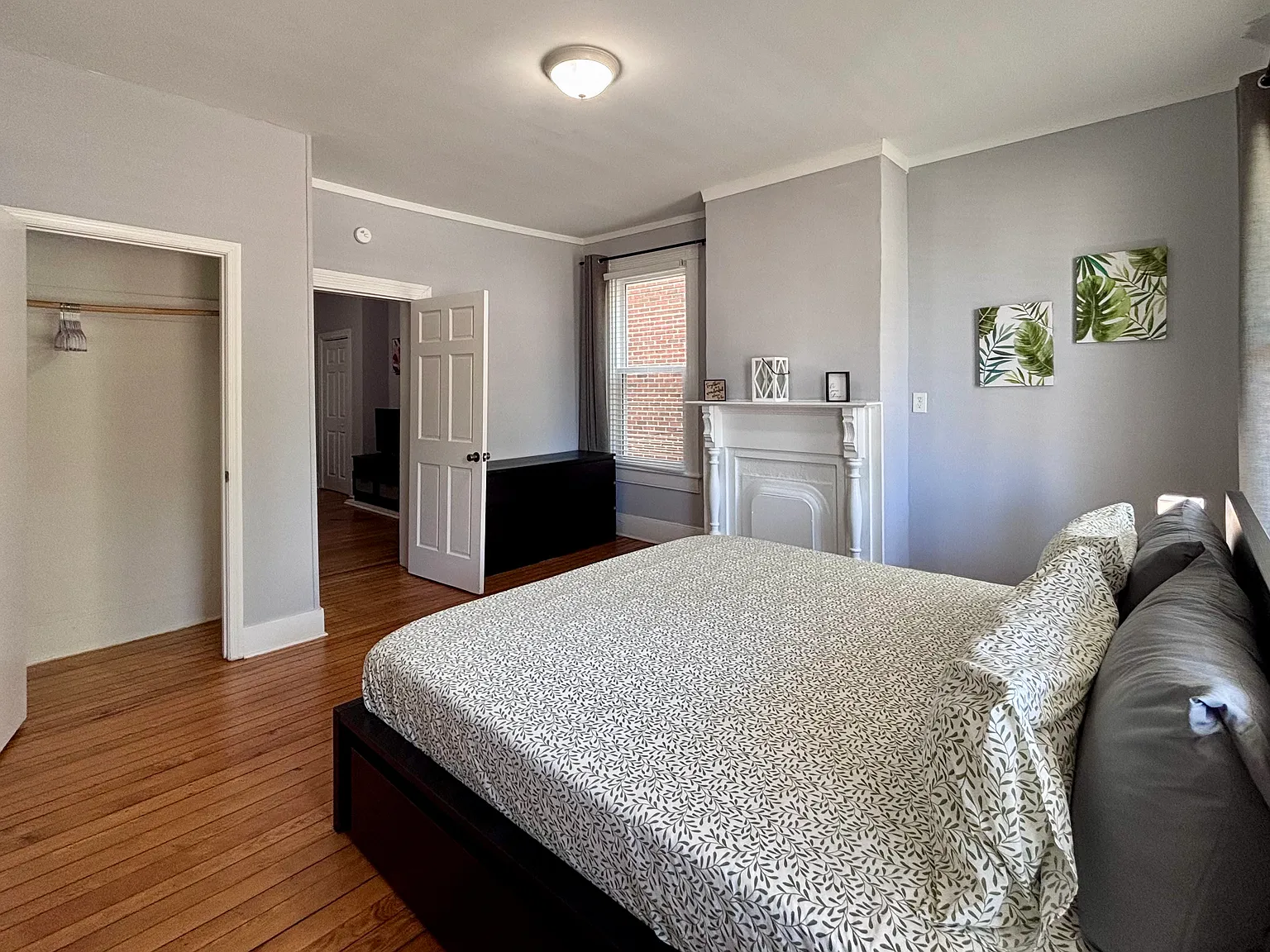 219 N Jefferson St — Photo 3