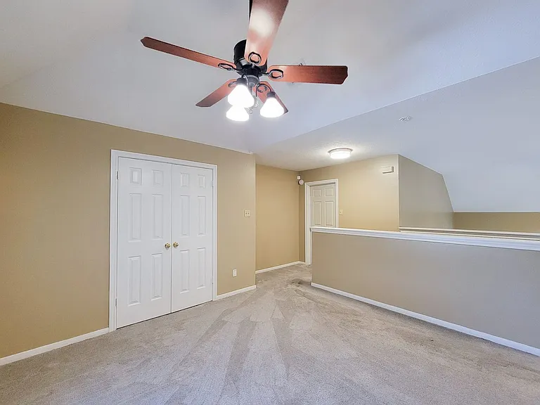 13602 Somersworth Dr — Photo 31