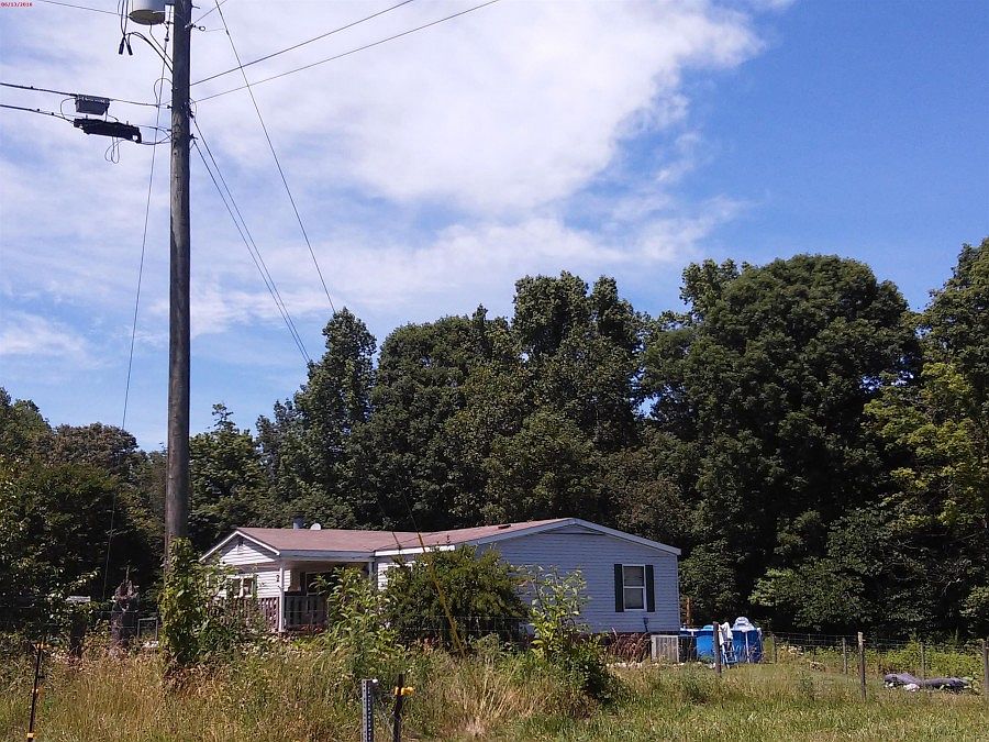 2nd image of 470 J D Essick Rd