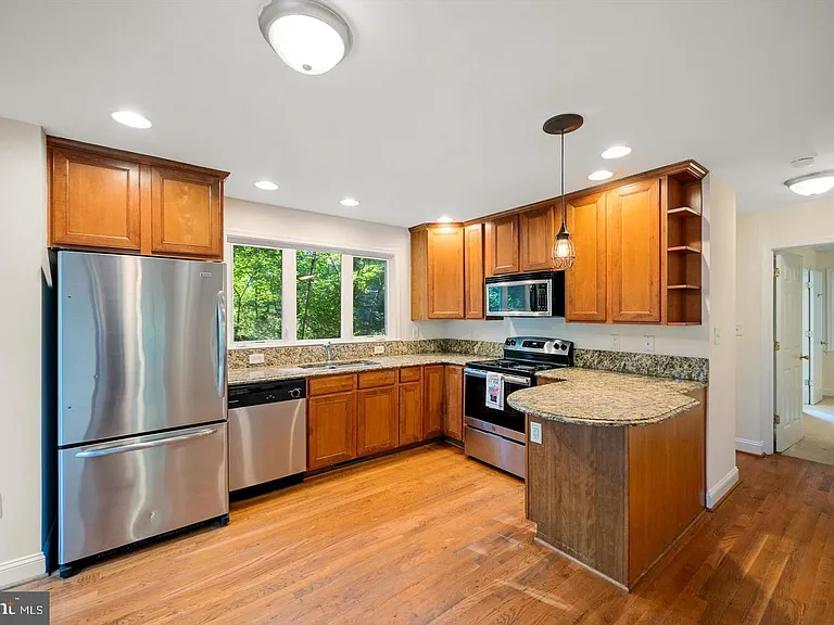 175 Easy Hollow Rd — Photo 8