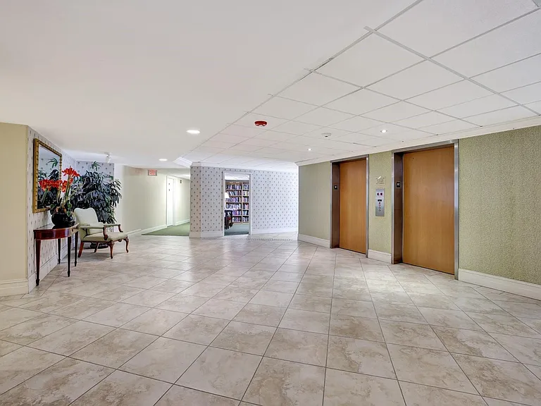 1101 River Reach Dr #415 — Photo 28
