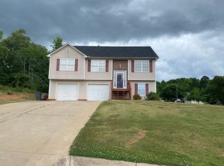 201 Windsong Cir, Social Circle, GA 30025
