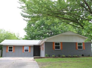 2807 Haddock Dr, Muskogee, OK 74401