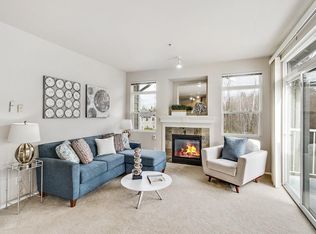 594 241st Ln SE #594, Sammamish, WA 98074