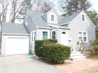 11 Vale Dr, Mountain Lakes, NJ 07046