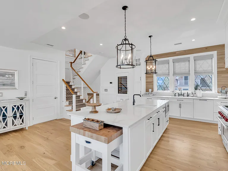 226 Dune Ave — Photo 6