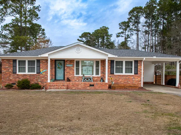 1104 Merry St, Dunn, NC 28334