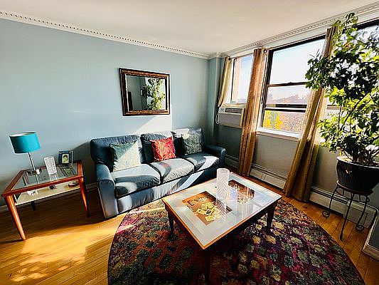 5th image of 301 Cathedral Pkwy #8G