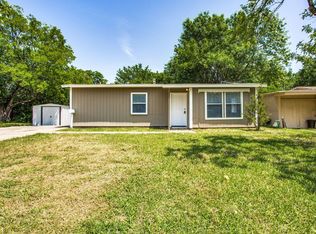 800 Grande Dr, Mesquite, TX