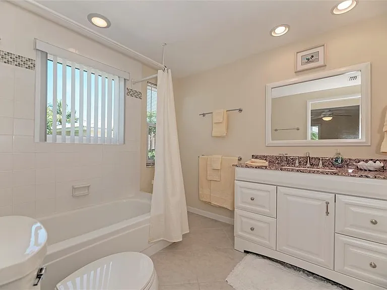 5577 Contento Dr — Photo 29