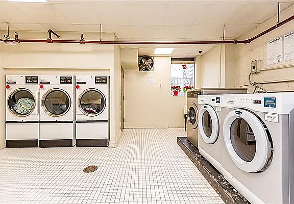 4th image of 1065 Vermont St #54K