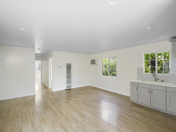 4th image of 1817 Landis St #1817