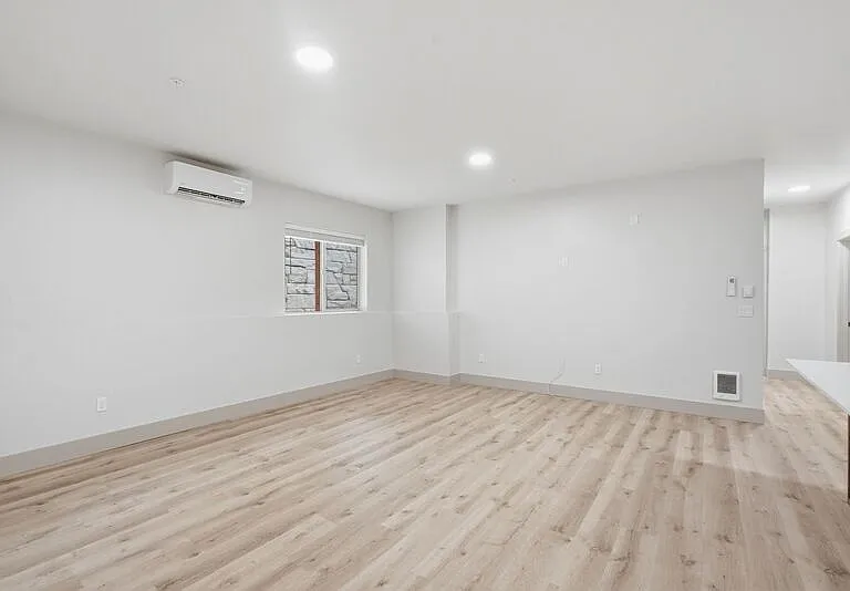 1816 N 15th St #101 — Photo 16