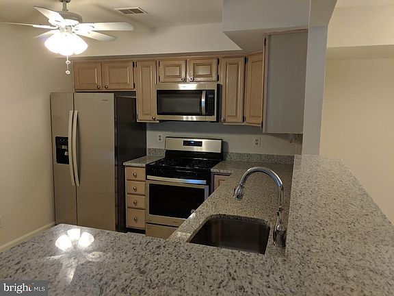 4th image of 12233 Fairfield House Dr APT 204B