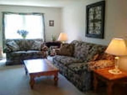 4th image of 539 Fieldcrest Dr