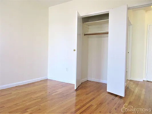 Rented by City Connections Realty | media 25