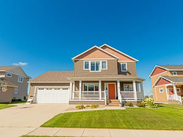 3883 50th St S, Fargo, ND 58104
