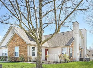 16 Blossom Ln, Littlestown, PA 17340