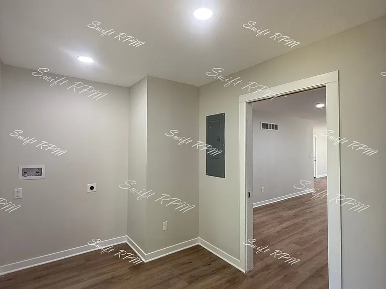 1034 Oakland Ave #1 — Photo 7