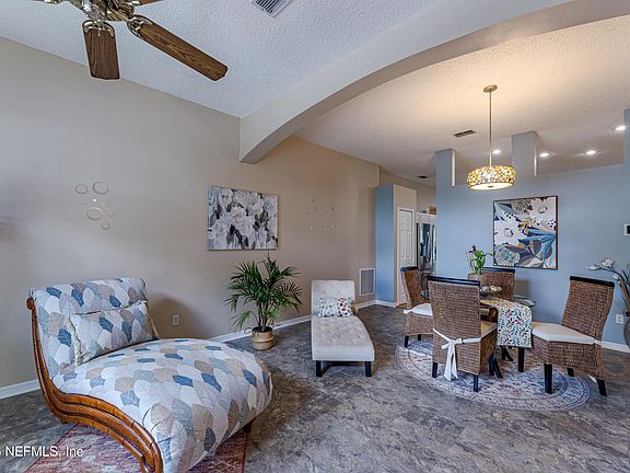 4th image of 12987 WINTHROP COVE Drive