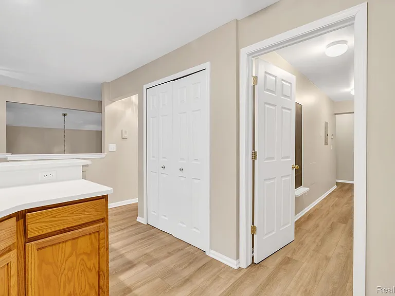 8208 Chesapeake Cir — Photo 21
