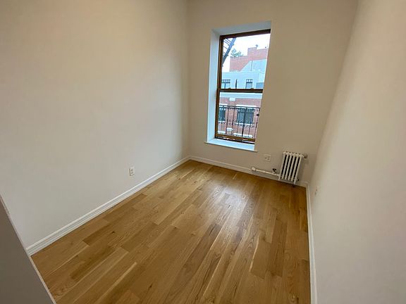 4th image of 171 W 4th St APT 12
