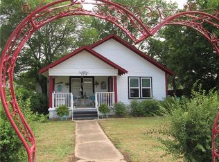 104 E Church St, Bailey, TX 75452