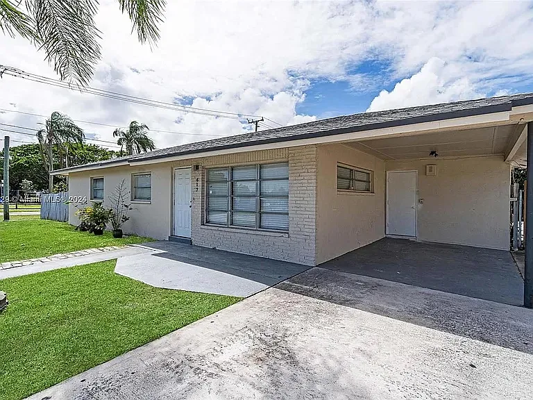 3 bed, 1620 sqft, $2,900 — Photo 2